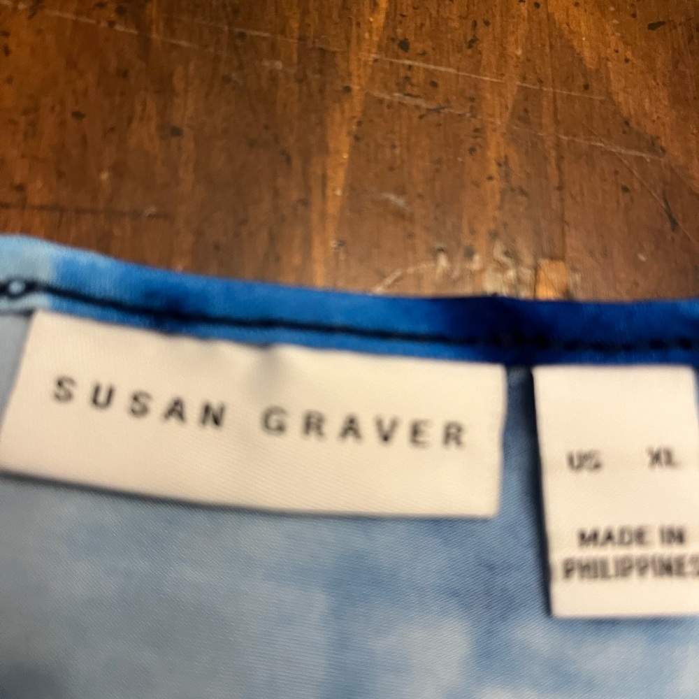 Susan Graver Cold Shoulder Liquid Knit Dress. 36”L Pit -Pit 17” BL 40 1/2” - Picture 4 of 4